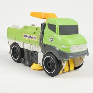 Mattel Matchbox Sweep N Keep Toy Street Sweeper Truck
